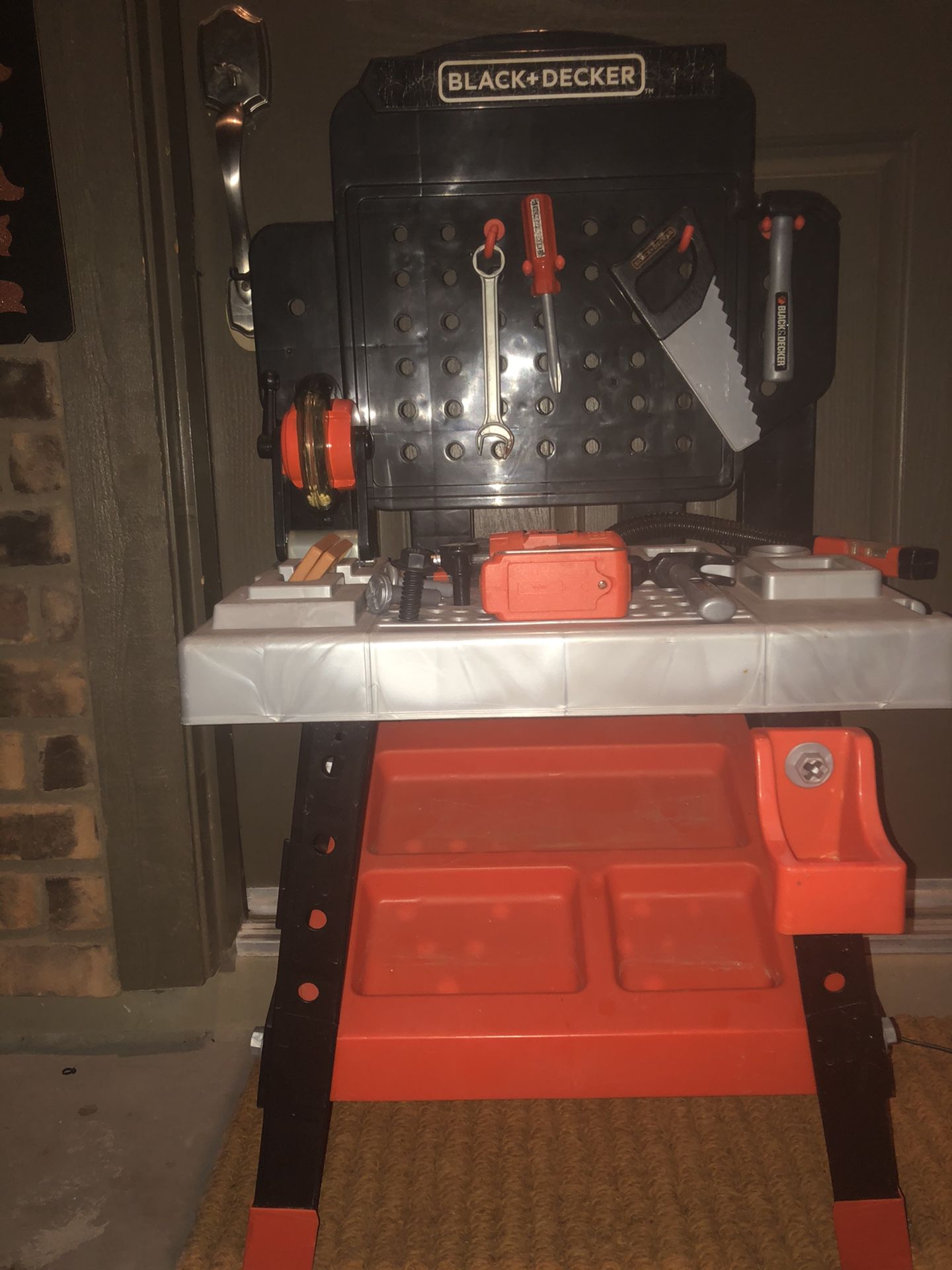 Black and Decker Child’s Tool Bench