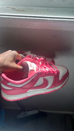 PINK & WHITE DUNKS