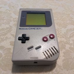 Nintendo Game Boy Original Used Good Working Condition.