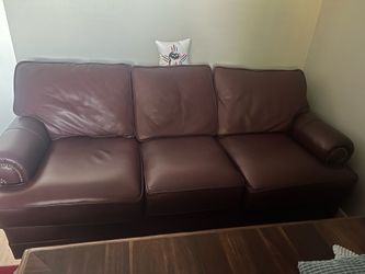 Deluxe red leather couch