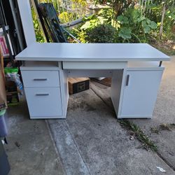 White Desk