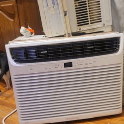 Fridgedaire 18,500 Air Conditioner 
