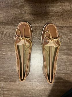 Woman’s Sperry Boat Shoe (Never Worn)