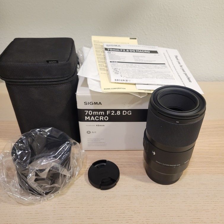 Sony E-Mount Sigma Art 70mm F 2.8 DG Lens Like New w/ Box & Paperwork
