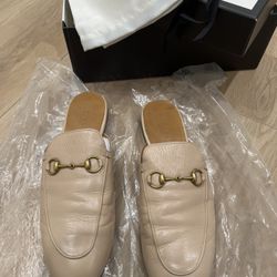 Gucci Mules 