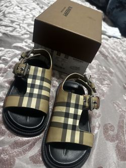 Burberry Shoes 
