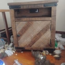 End Tables With USB And Power Ports