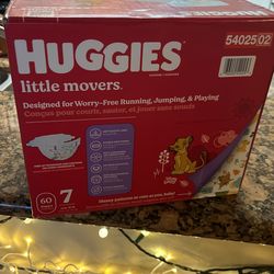 huggies little movers size 7