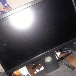 Dell 20" Monitor.  Perfect 2nd Screen For Laptop