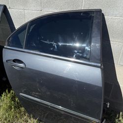 Acura Rl passenger side backdoor