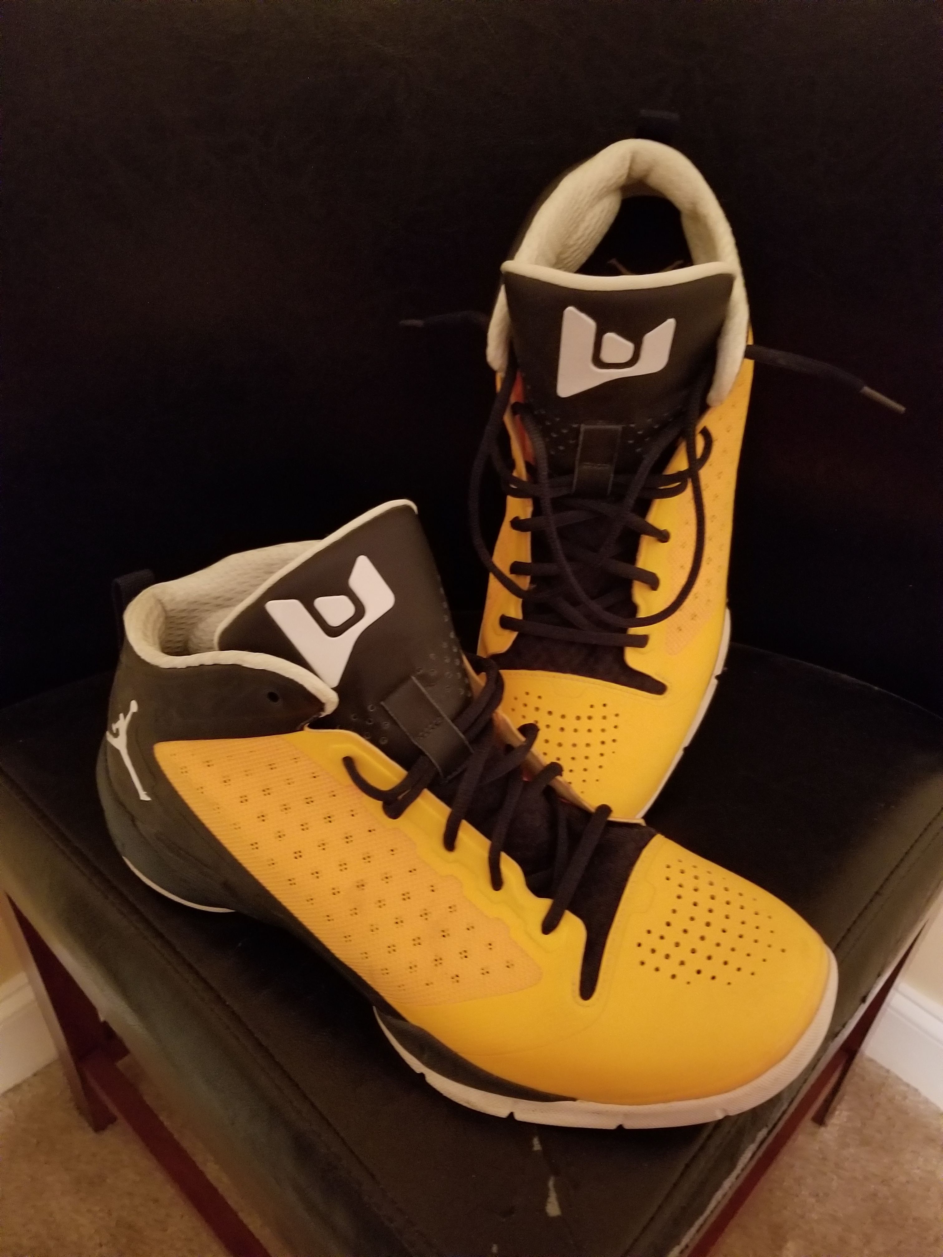 JORDAN Fly Wade 2