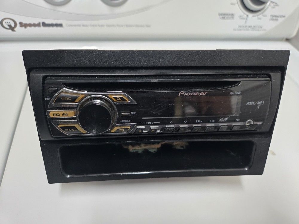 Pioneer radio, used, in good condition
