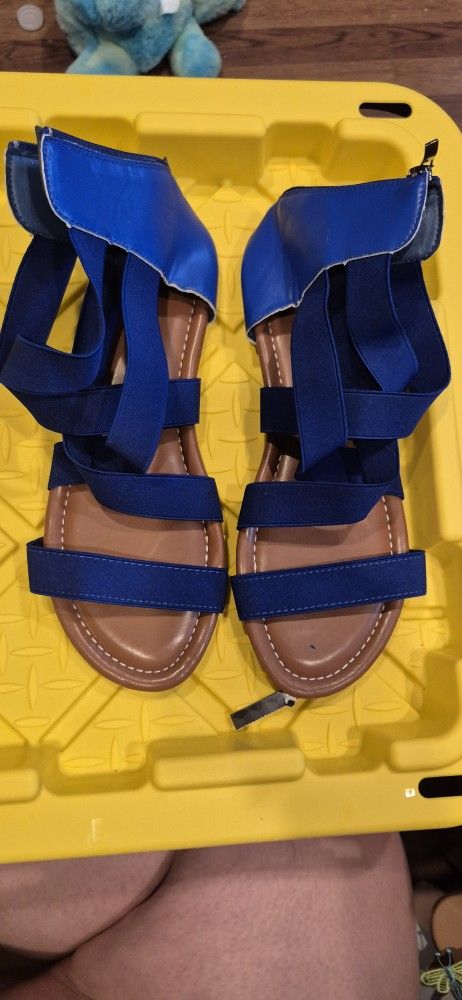 Womens Sandals Size 11