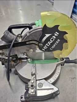 Hitachi 10” Compound Miter Saw C10FCE2 – Works Great