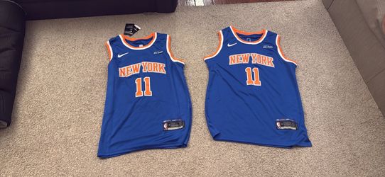 Knicks jersey large and medium