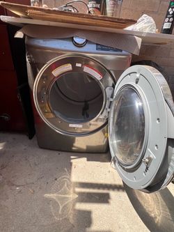 Electric Samsung Front Load Dryer Stainless Steel