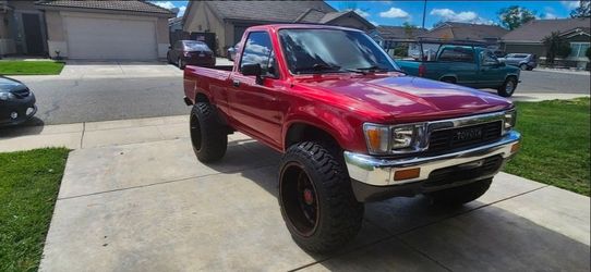 1990 4x4 toyota pick up