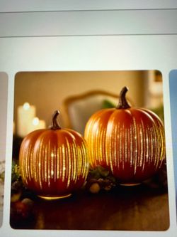 TWO VALERIE PARR HILL LIGHT UP PUMPKINS