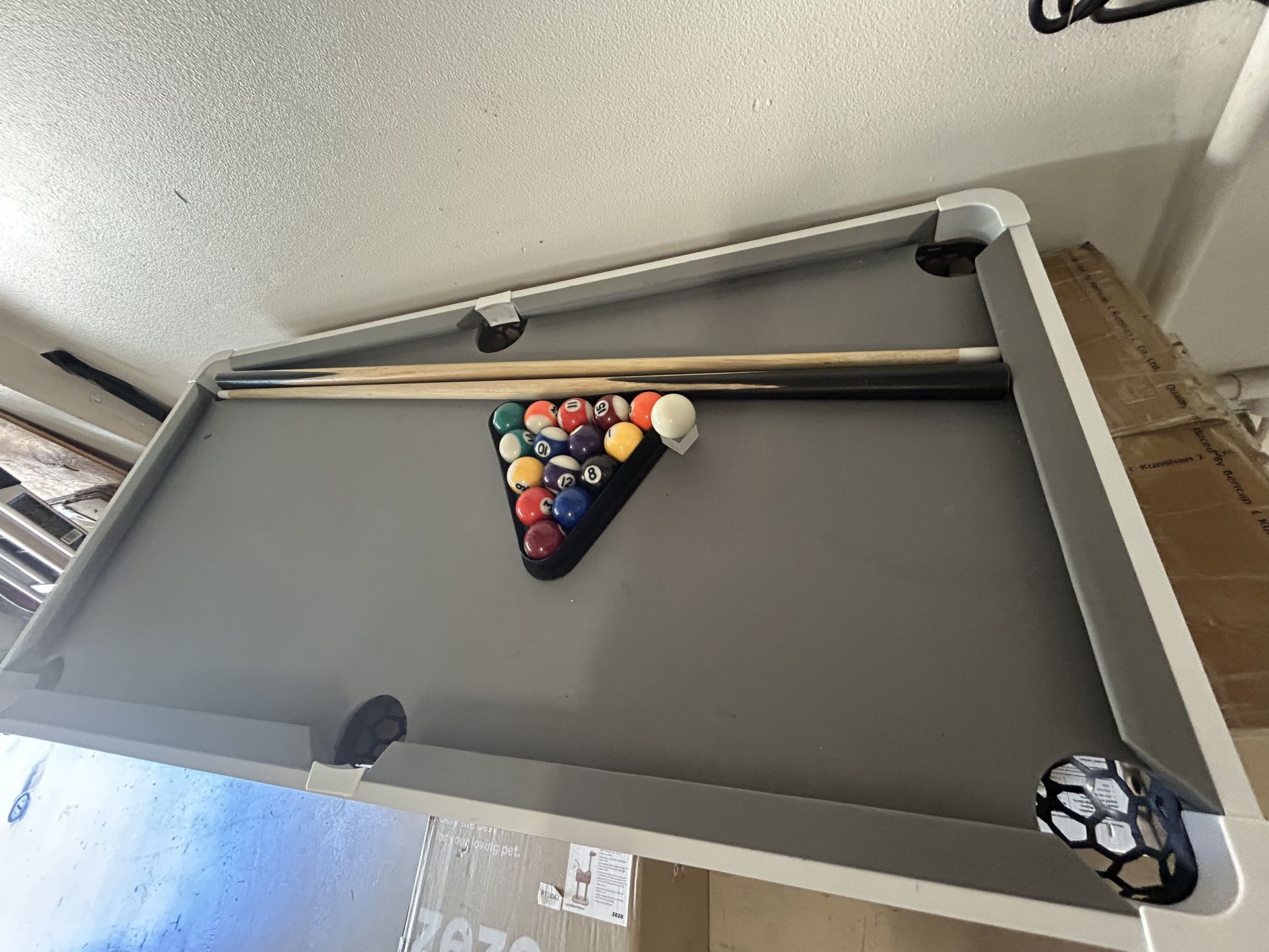 Rally and Roar Pool Table – Excellent Condition 🎱