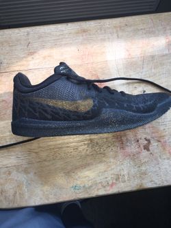 Kobe’s size 10 willing to trade