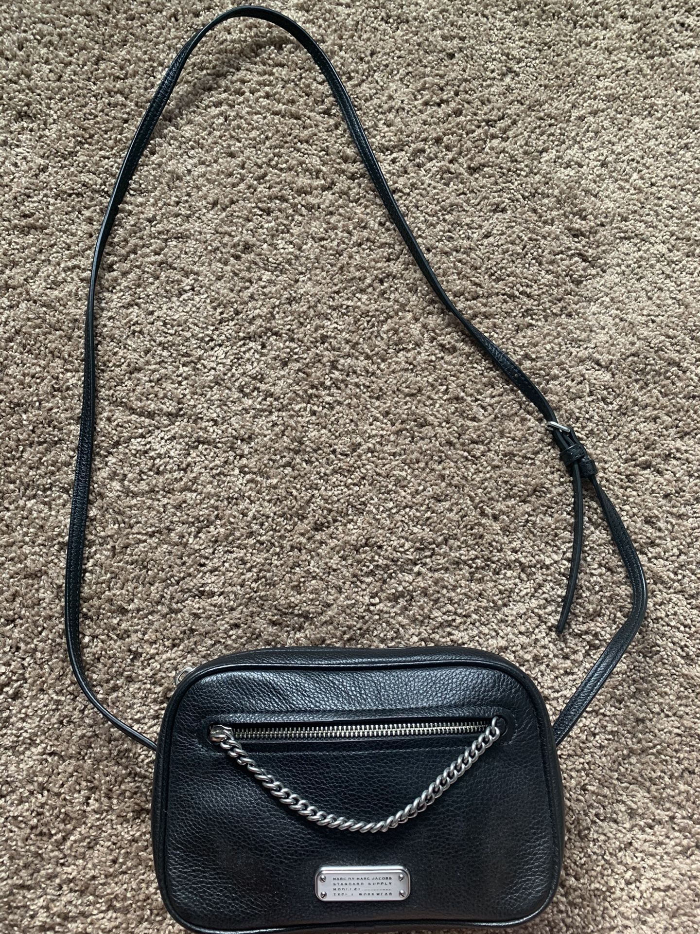 In excellent condition. Marc Jacobs Purse Black Bag Standard Supply Model. Type: Work Wear.