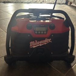 Milwaukee Job Site Radio/ Bluetooth Speaker & Battery Charger 