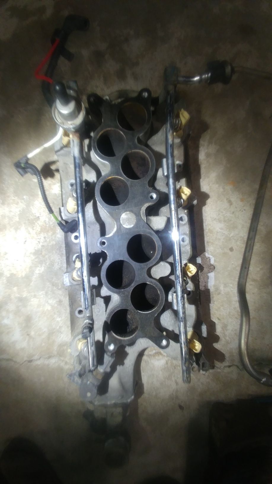 Gt40 lower intake for 302 5.0 ford small block