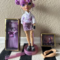 Rainbow High Doll