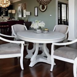 Dining set