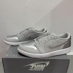 Nike Air Jordan 1 Retro OG Low shoe Metallic Silver CZ0790-002