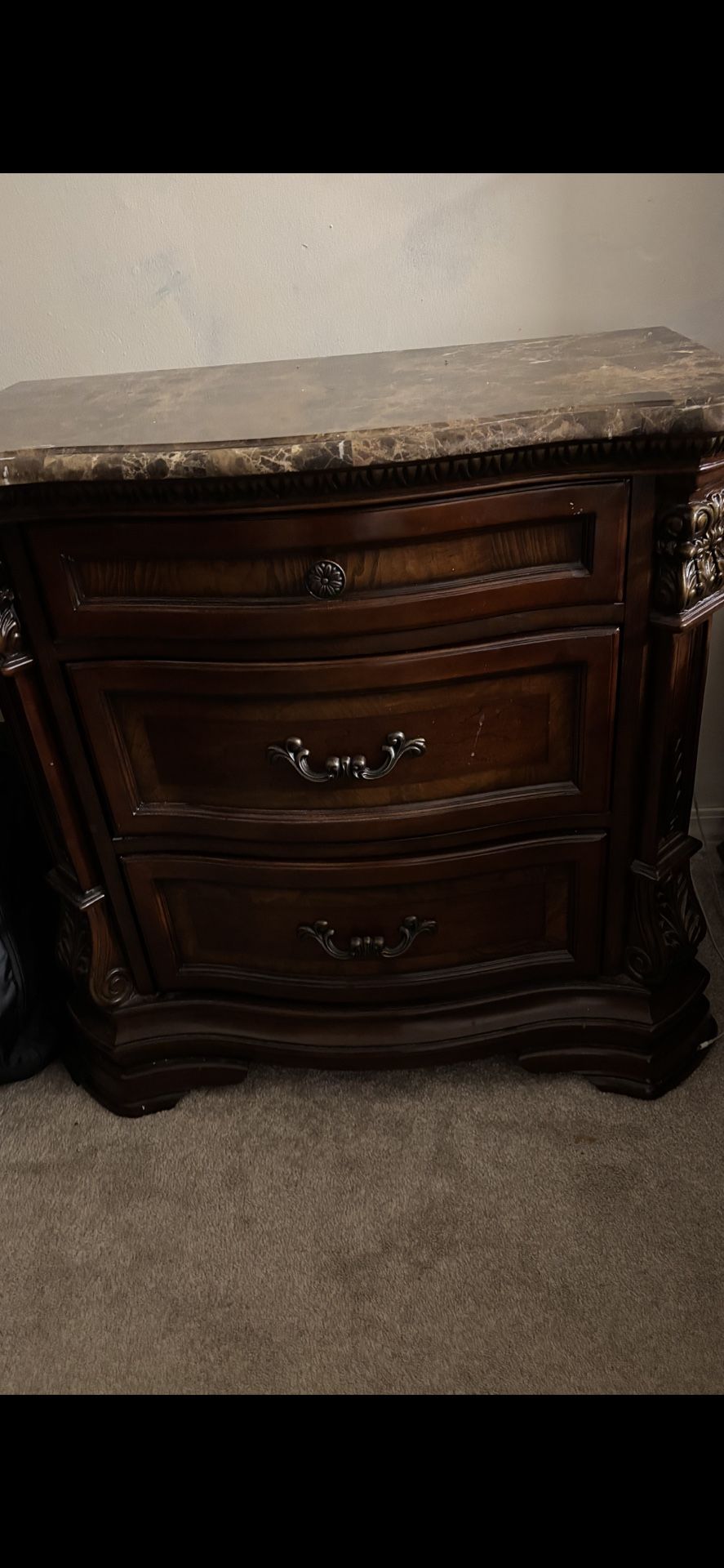 King Size Bed With Mattress And Said Table