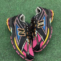 NEW BALANCE 1906 NEON LIGHTS SIZE 10.5