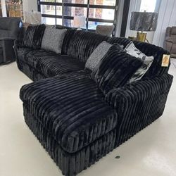 Brand New Midnight Madness Sectional With Chaise 