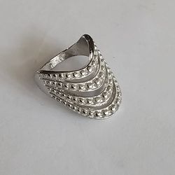 LADIES NEW SIZE 7 /4 STRAND FASHION BULLET ACCENT RING