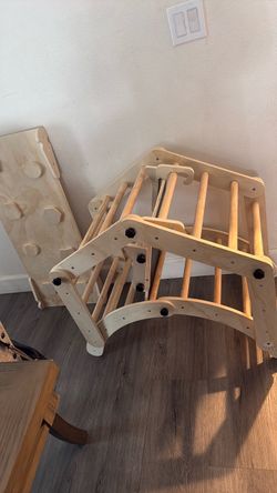 Kids climbing toy