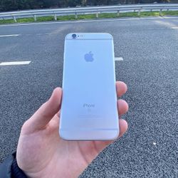 iPhone 6s 64GB Unlocked 