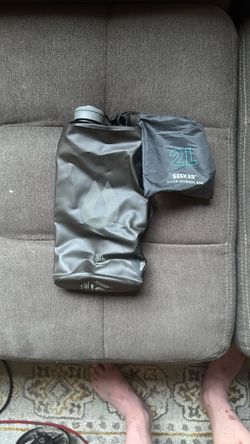 NEW REI HydraPak 2L Collapsable Water Container