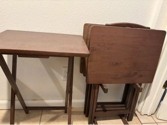 Tv dinner table
