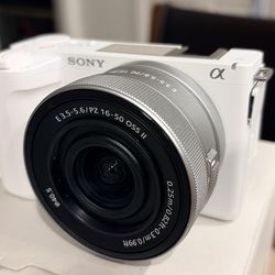 Sony Alpha ZVE-10 II