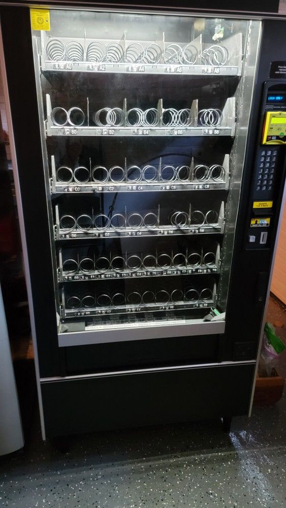 Crane National 167 Vending Machine for Sale in Huntingtn Sta, NY OfferUp