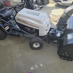 MTD TRACTOR WITH SNOWBLOWER 