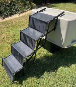 Pet Stairs - Foldable, Heavy Duty Canvas, Lightweight Steps for Mid-Size or Large Dogs. In Very Good Condition !!