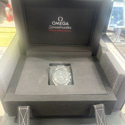 OMEGA Speedmaster Moonwatch 310.30.42.50.01.001 Stainless Steel BOX PAPER 42mm