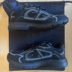 Brand New Dior B30 Size 43