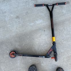 Mongoose Scooter 