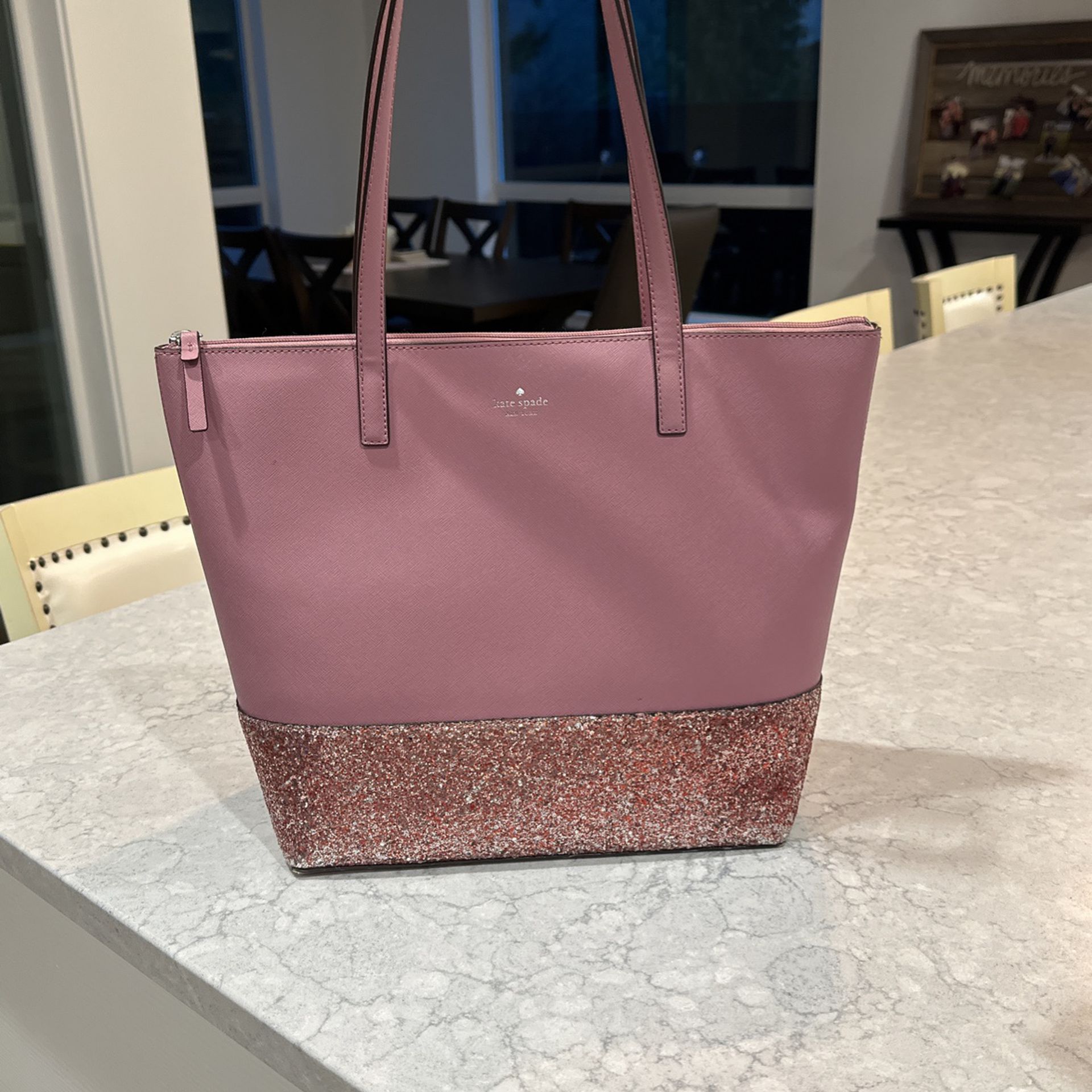 Kate Spade Tote for Sale in Federal Way, WA - OfferUp