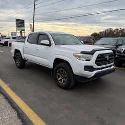 2017 TOYOTA TOCOMA SR5