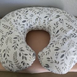 Boppy Nursing Pillow with 3 Cases