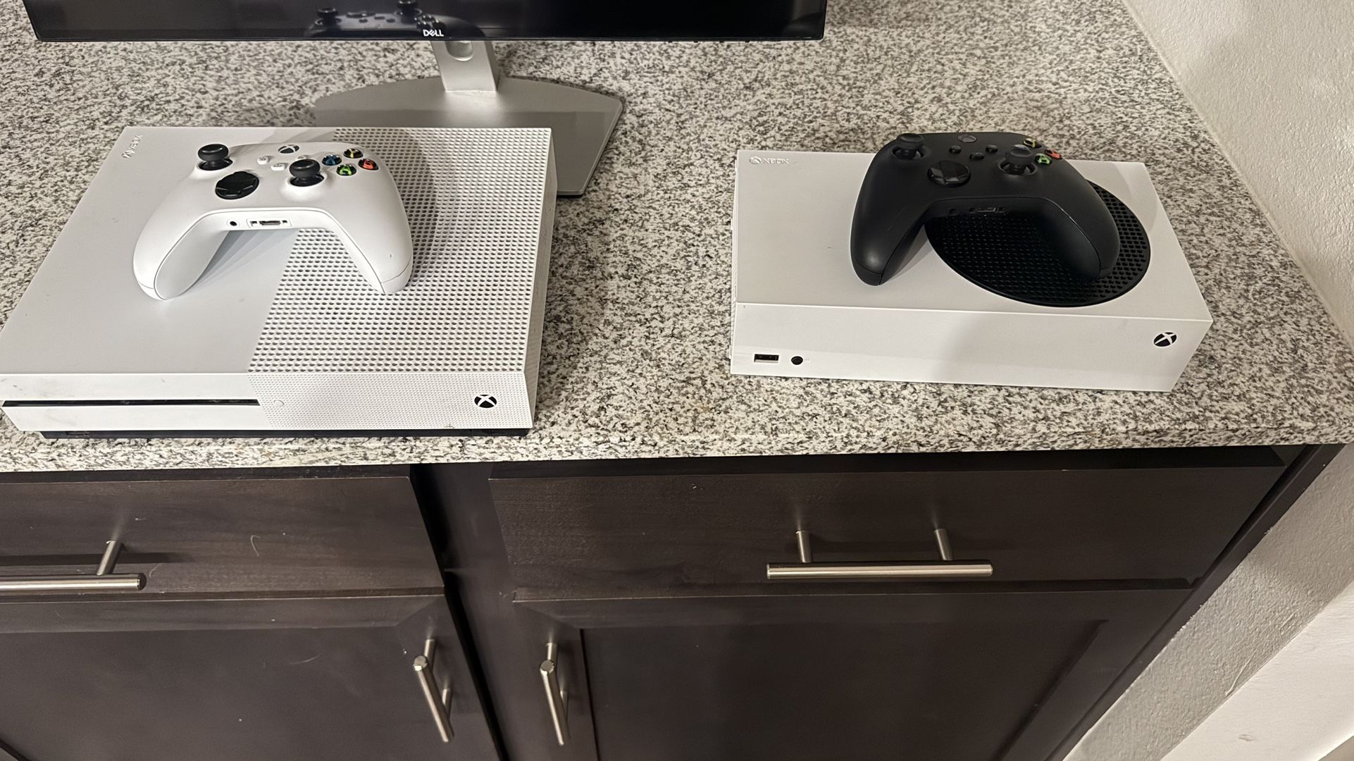 Xbox S And Xbox 360 For Sale Both For $75 I Need To Sell Tonight