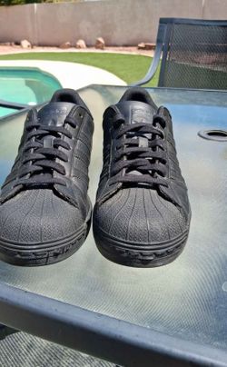 Adidas superstar size 9.5 men
